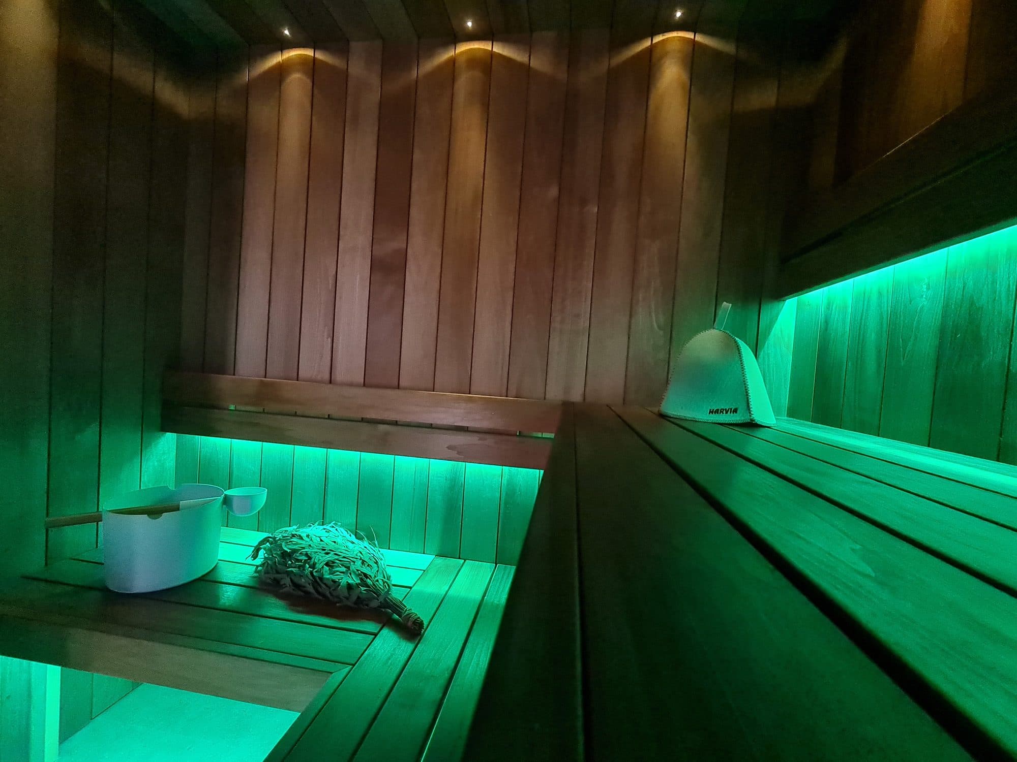 The same room with the lights set to green
